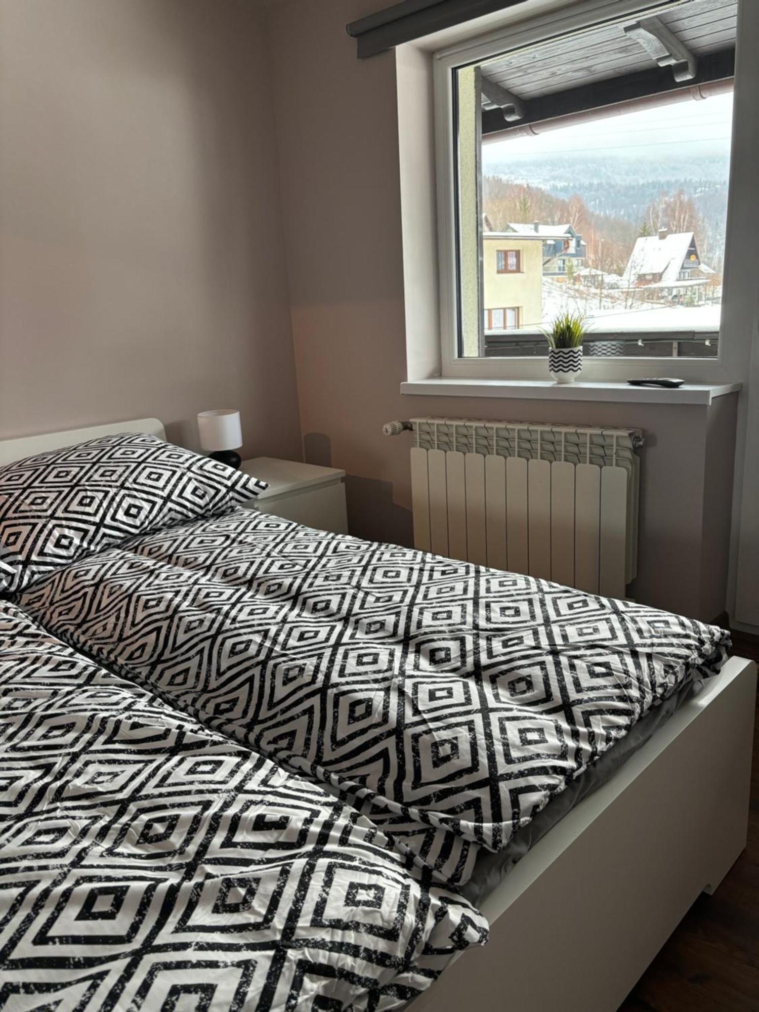 Apartament Przy Skrzycznem Apartment Щирк Екстериор снимка